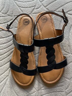 wonder nation Black Braided Strap Girls' Sandals